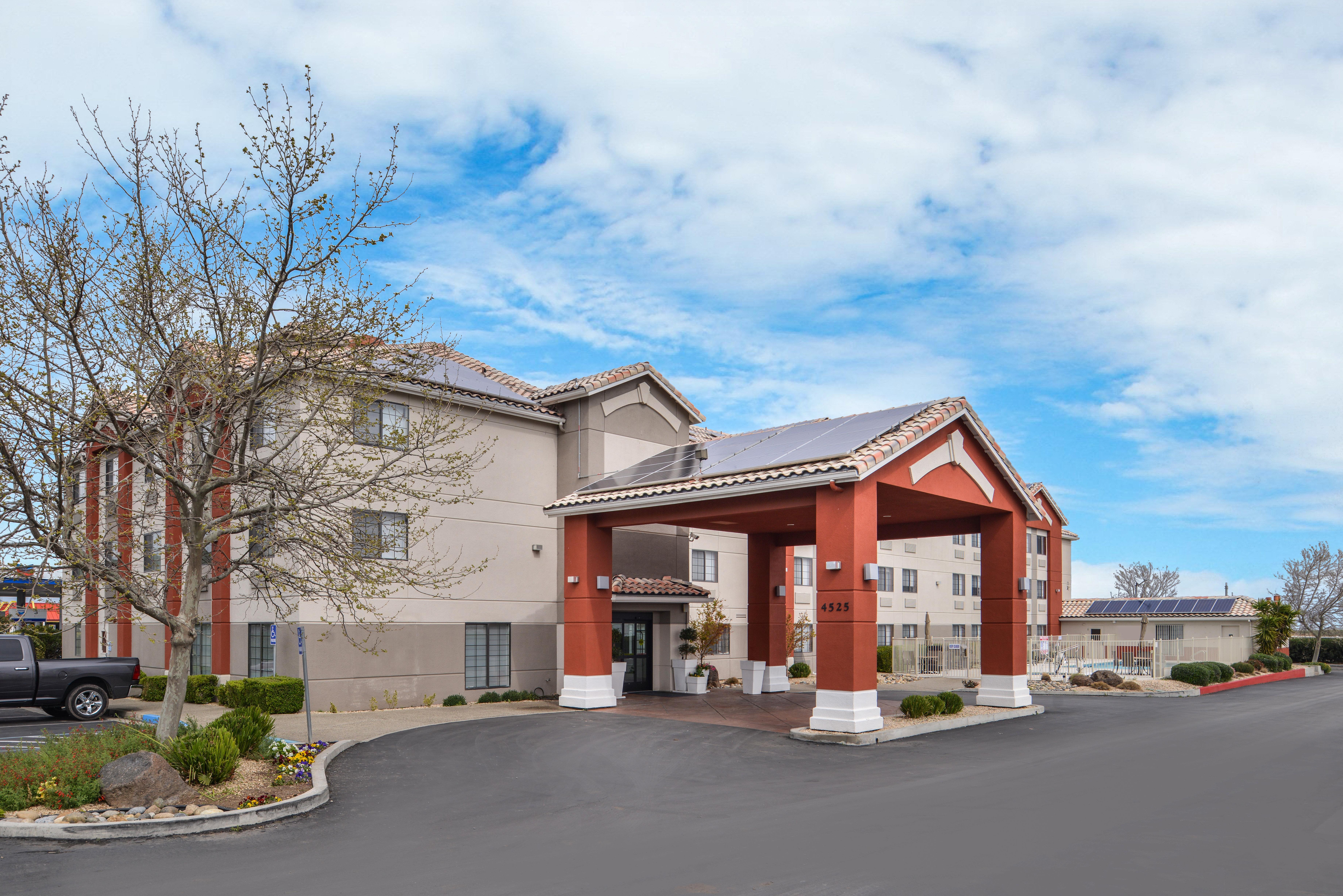 Holiday Inn Express Westley By Ihg Dış mekan fotoğraf